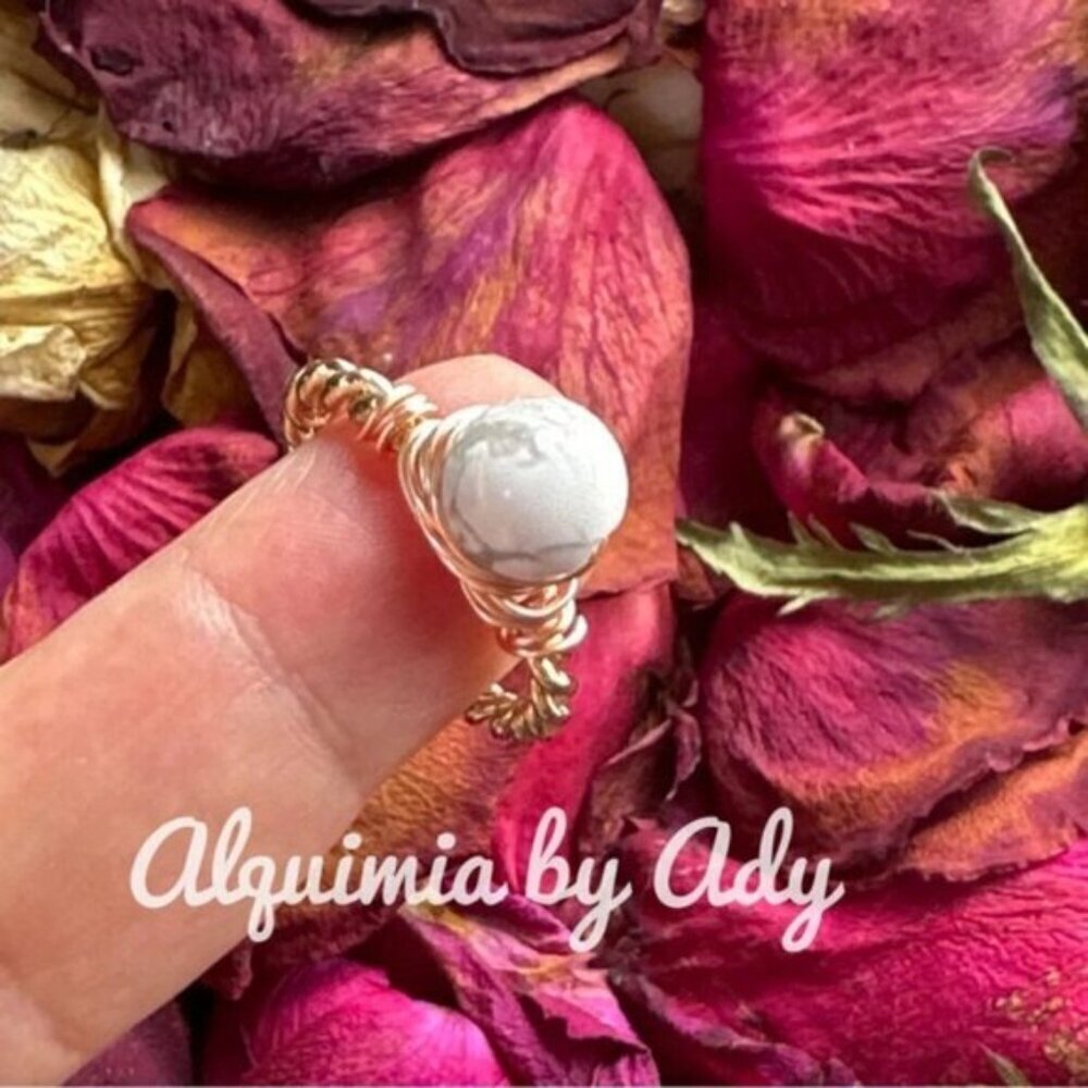 White howlite wire wrap ring in gold